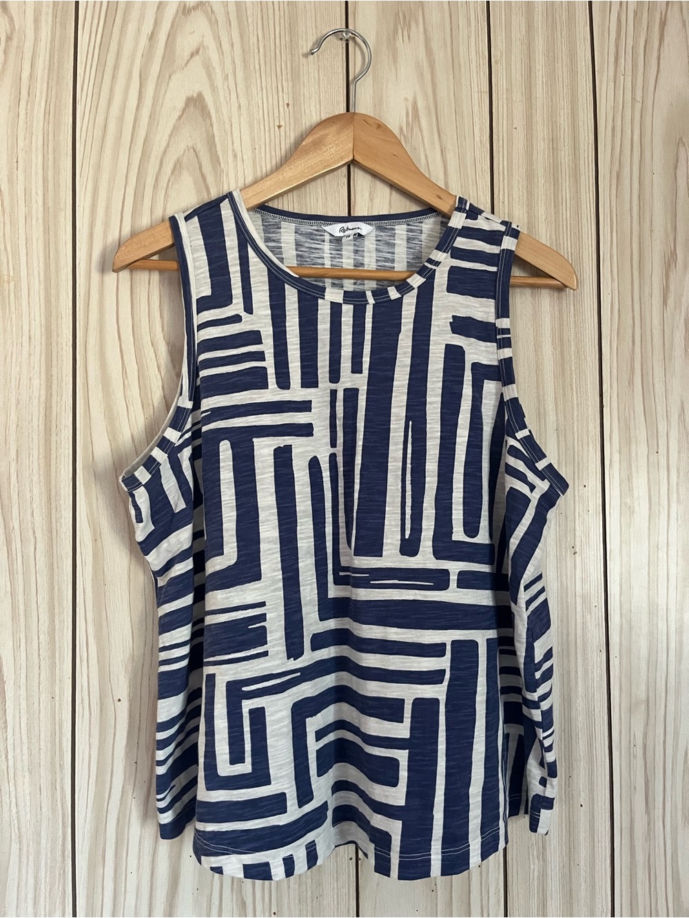 Reitmans Navy and White Geometric Tank Top, Size XL